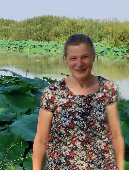 Margret Noltensmeier, <span class="de">Schriftf&uuml;hrerin</span> <span class="en">Secretary</span>